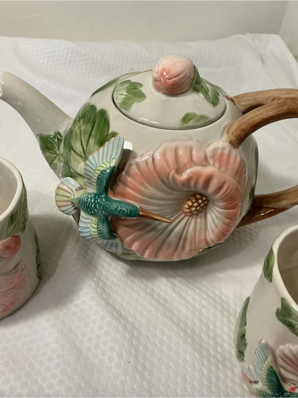 Rare lovely Vintage 1987 fitz & floyd 3D hummingbird hibiscus porcelainteapot